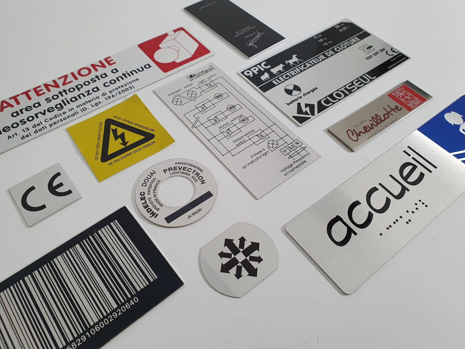 ETIQUETTES METALLIQUES