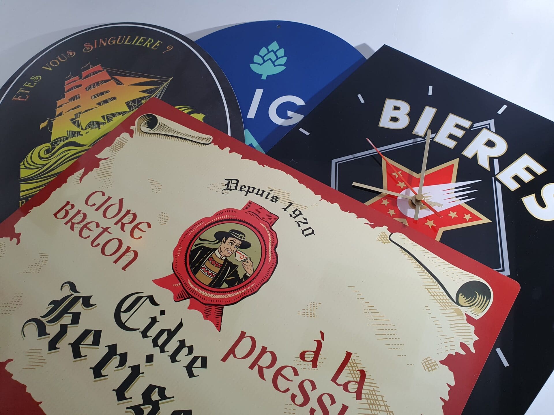 PLAQUES PUBLICITAIRE